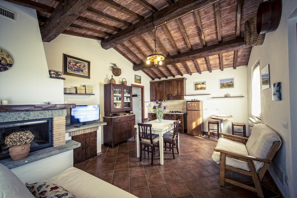 Agriturismo I Roseti Montepulciano Stazione Eksteriør billede