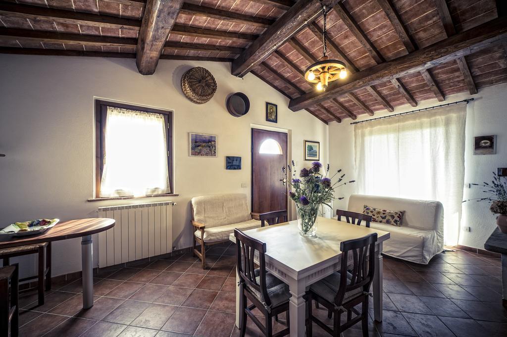 Agriturismo I Roseti Montepulciano Stazione Eksteriør billede